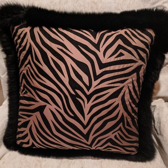 Gold Material with Black Velvet & Genuine Fox Trim 19x19 Pillow with Insert - Picture 2 of 2